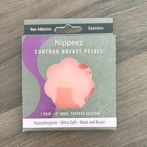 Nippeez Contour Breast Petals